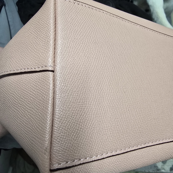 Coach Zip Tote. - Picture 6 of 7